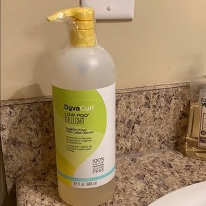Devacurl low-poo delight cleanser